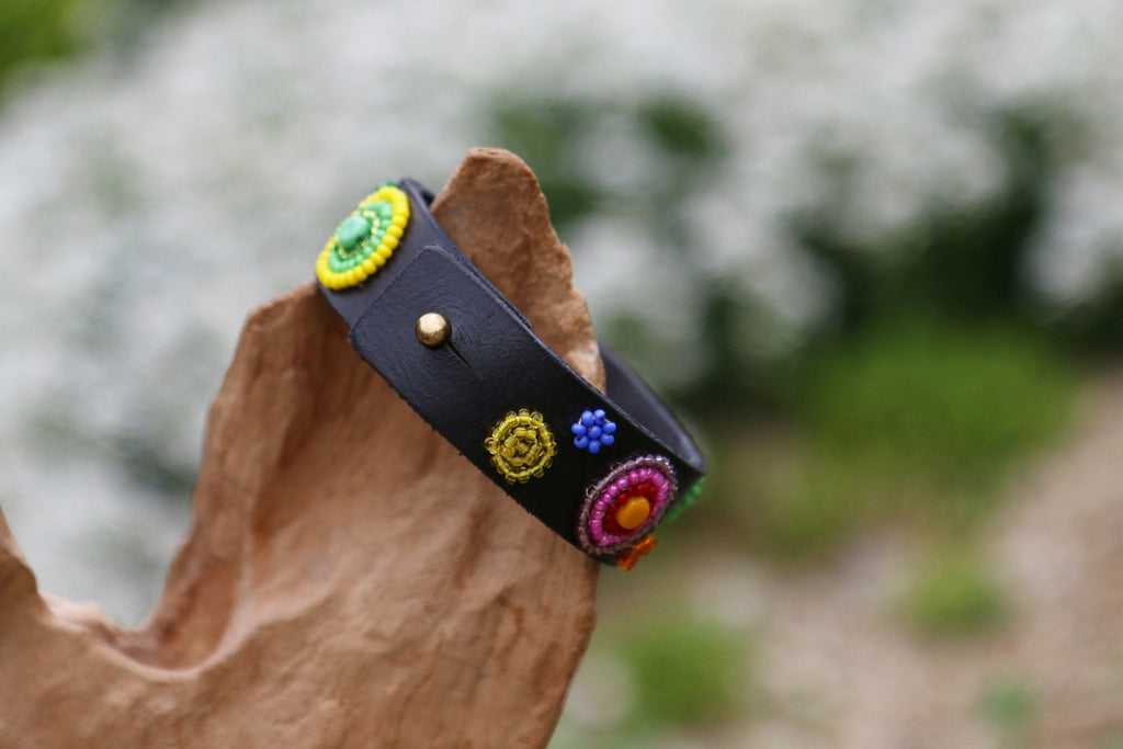 TKC Lederarmband mit Perlen