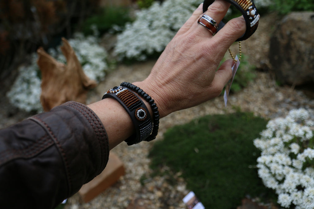 TKC Lederarmband mit Perlen