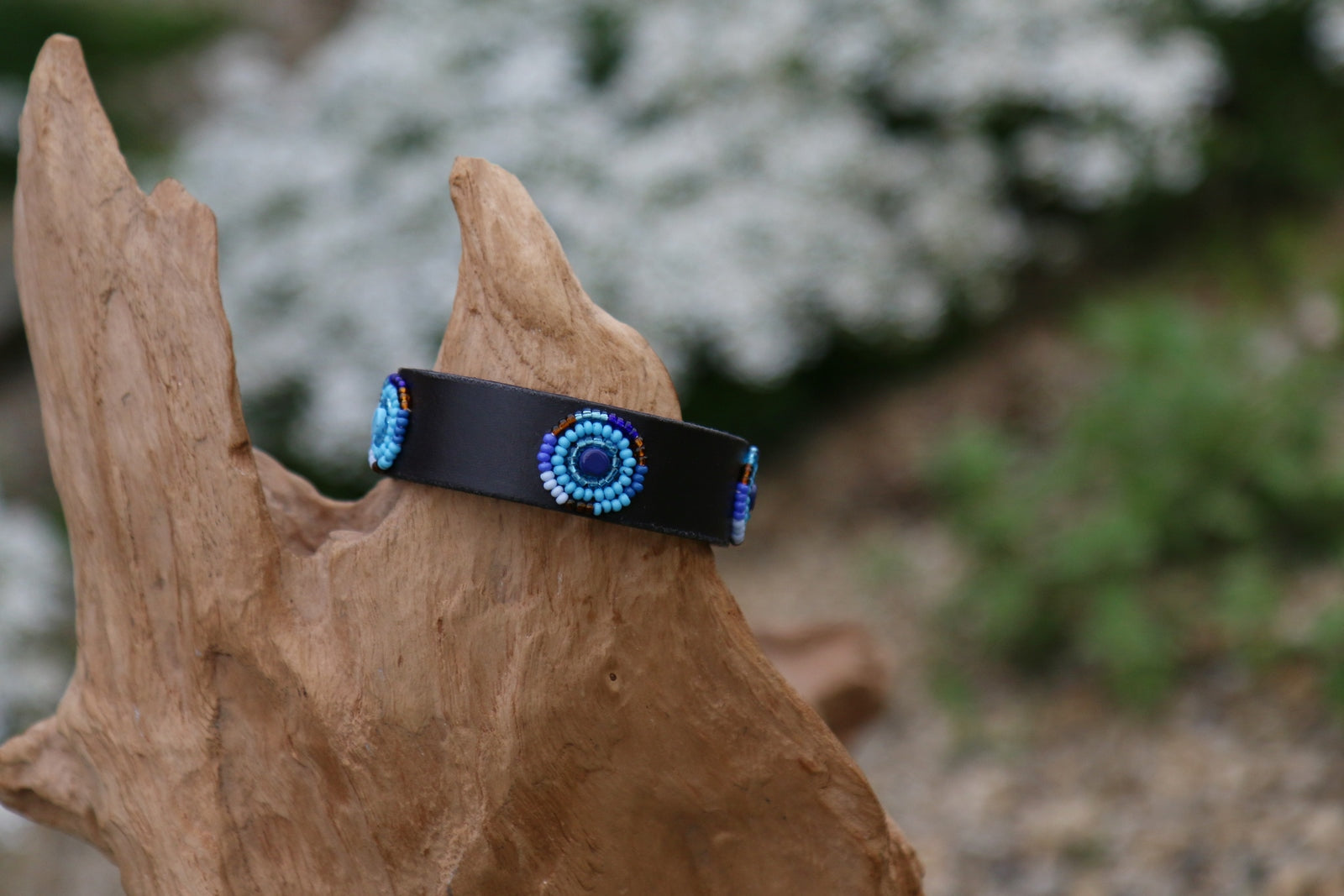 TKC Lederarmband mit Perlen