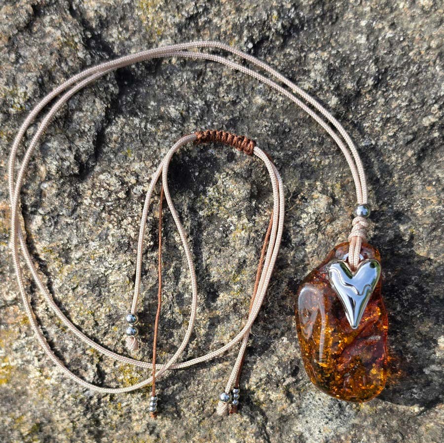 Unikat Kette II mit Bernstein