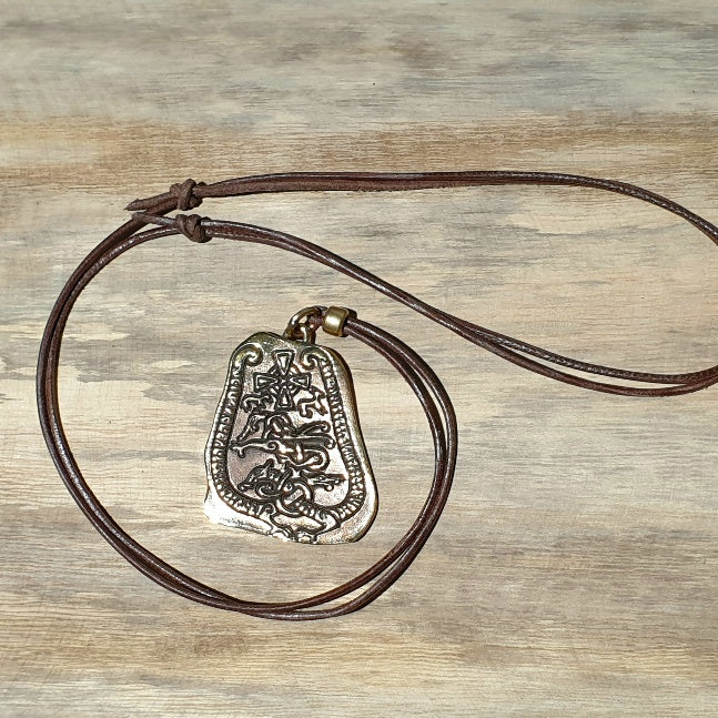 Lederkette mit Runenstein Bronze