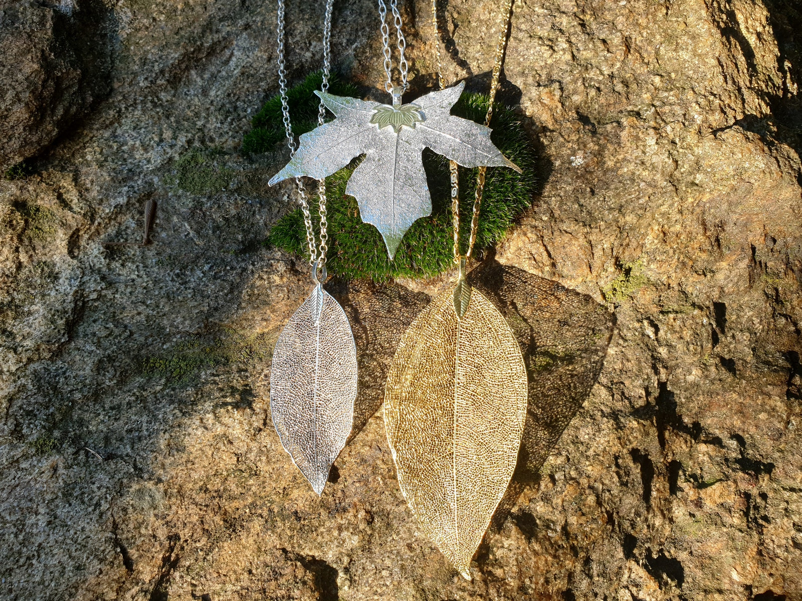 Die Natürlichen: Baumblattanhänger Blatt versilbert