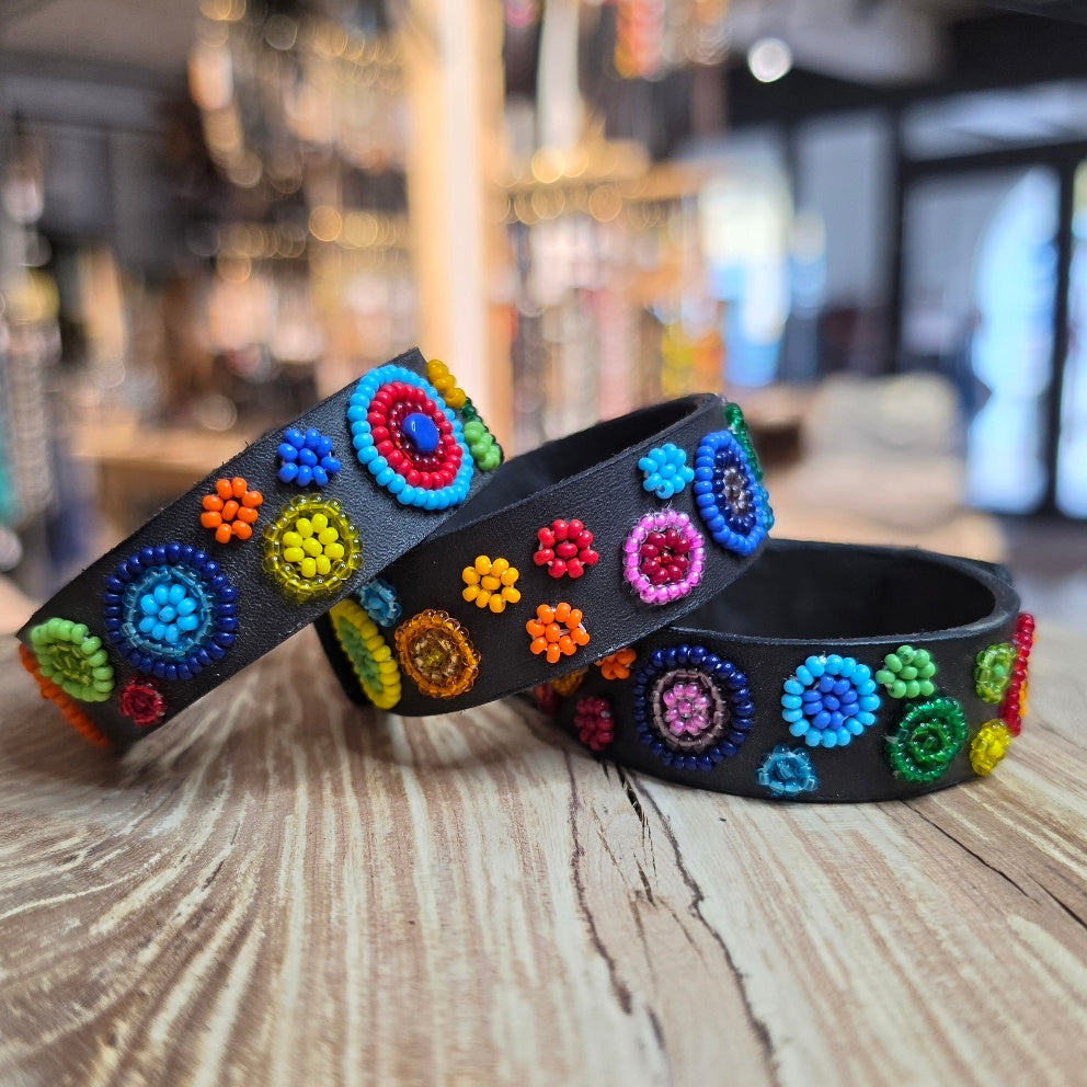 TKC Armband Leder mit Perlen