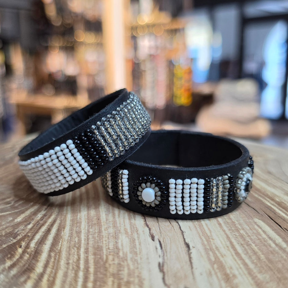 TKC Armband Leder mit Perlen
