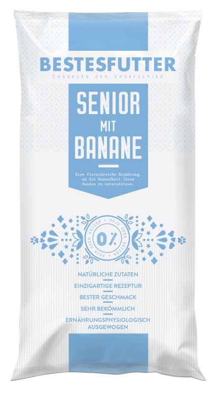 Senior mit Banane