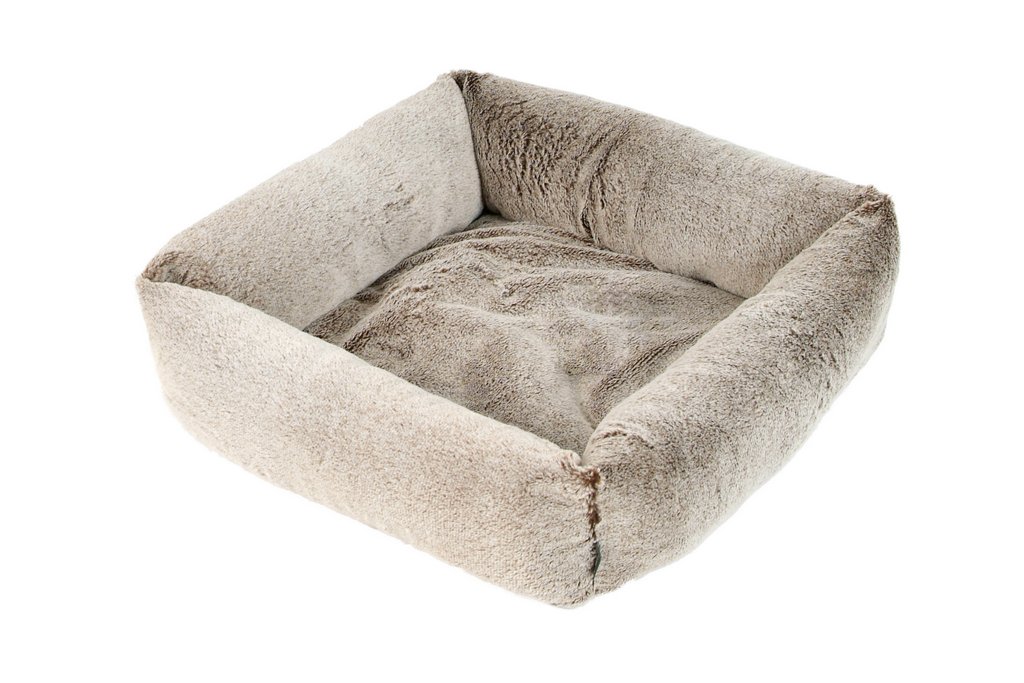 Plüschiges Hundebett in Würfelform