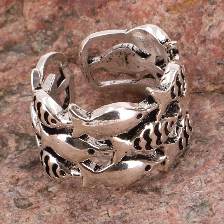 Breiter, verstellbarer Ring mit Fischen als Schwarm