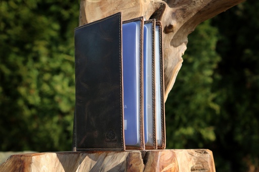 [BfL328B-25] Ausweistasche Multi Leder